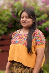 Vilma Chon, becada de FUNJOSE en la carrera de Profesorado en Enseñanza Media de Educación Intercultural