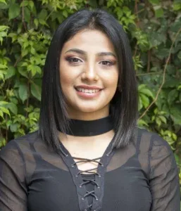 Sharon Miriam Briggith Cardona Jiménez, becada de FUNJOSE en la carrera de Licenciatura en Psicología Clínica y Consejería Social